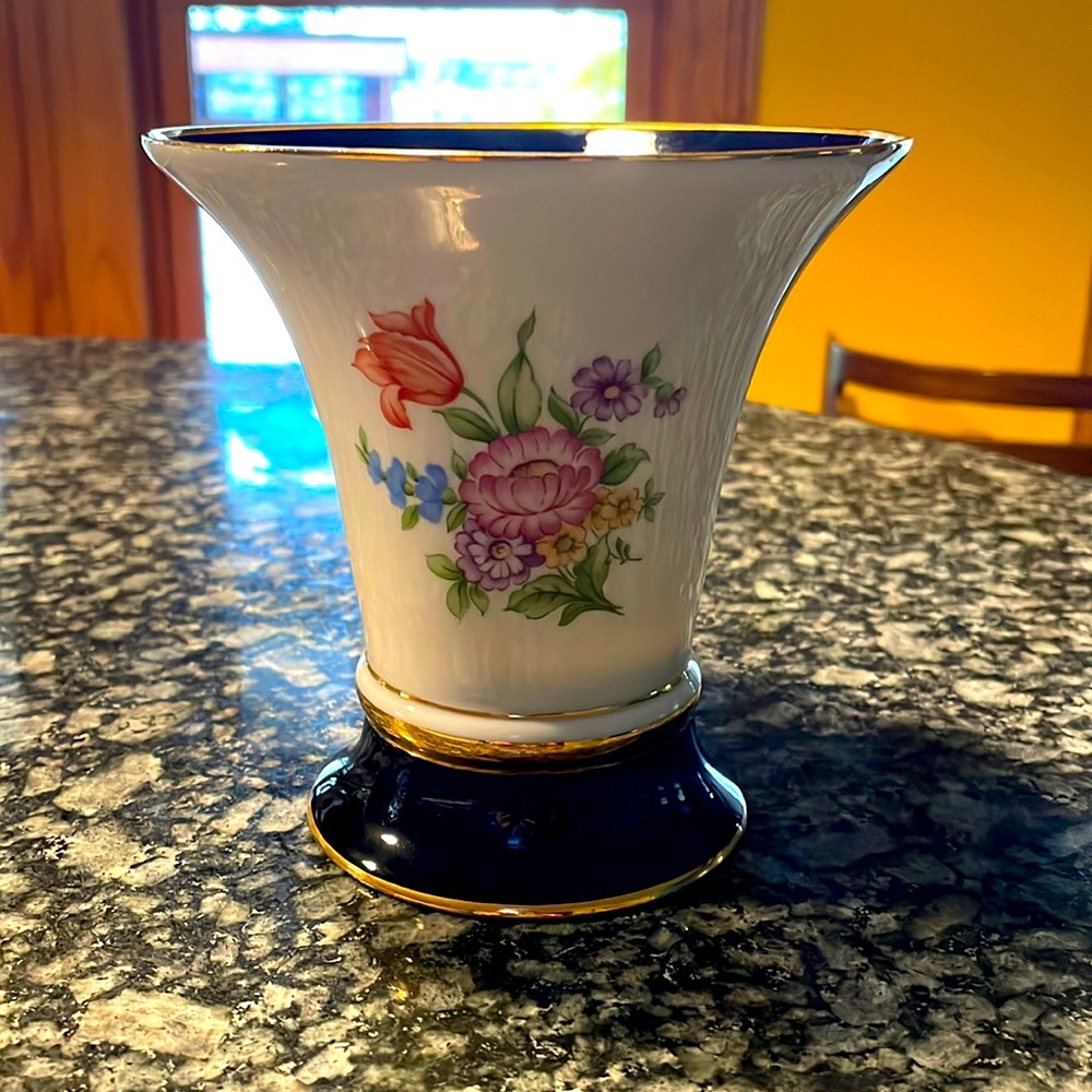 Vintage Czech 1990s Royal Dux Porcelain Cobalt Vase‎ With Flowers